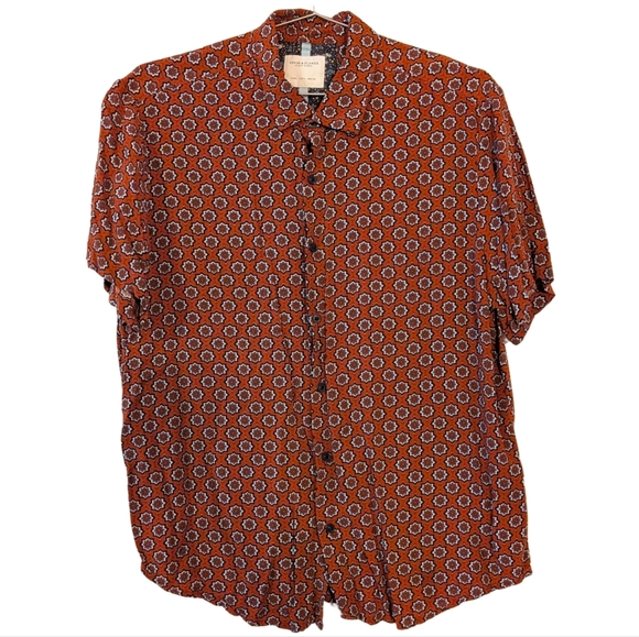 Denim & Flower Other - Denim & Flower Rust Red Geometric Short Sleeve Button-Down Shirt